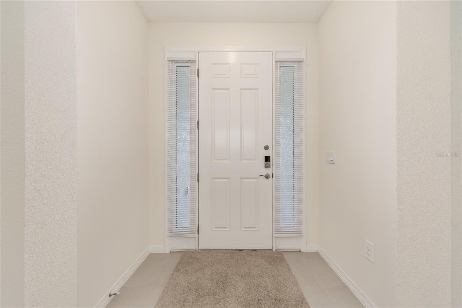 Image 4 of 44 For 6239 93rd Loop