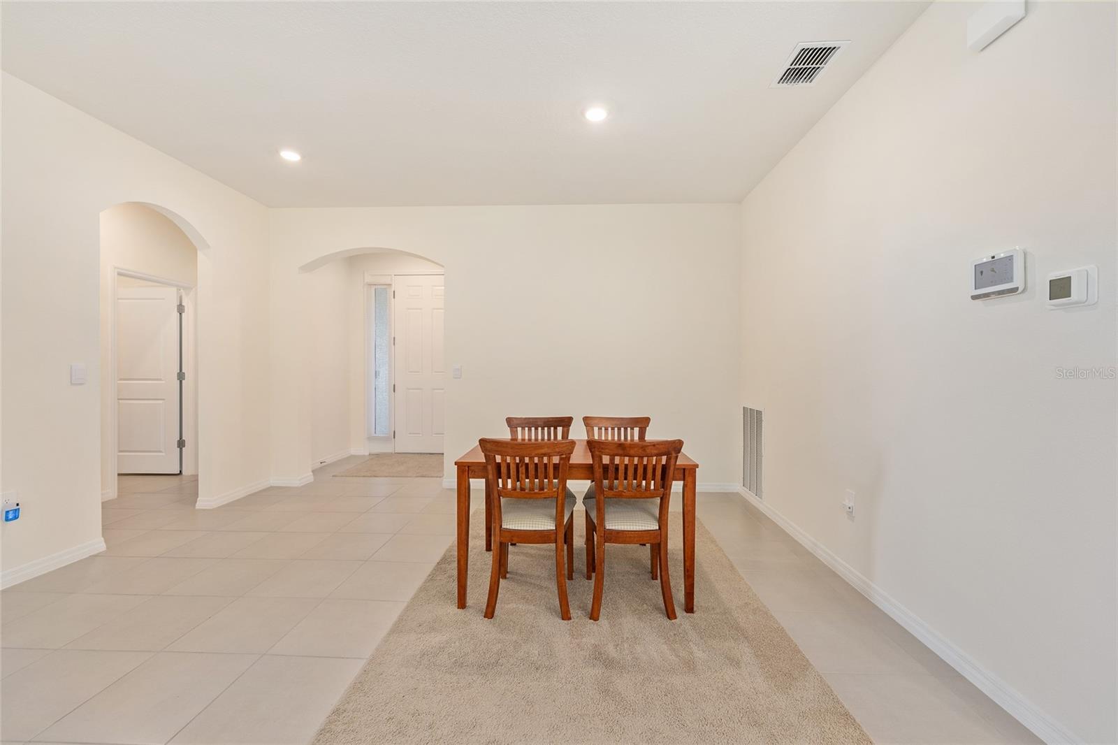 Image 7 of 44 For 6239 93rd Loop