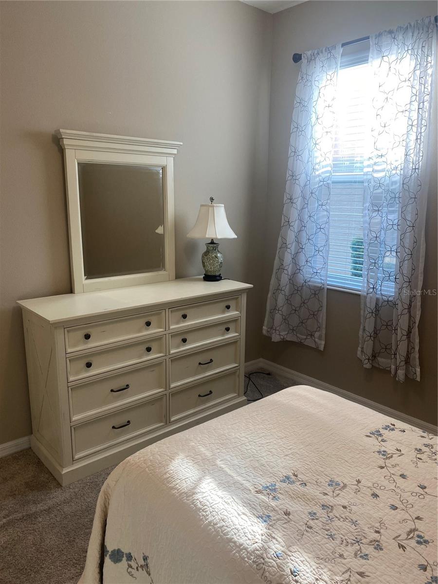 Image 17 of 35 For 9839 99th Loop