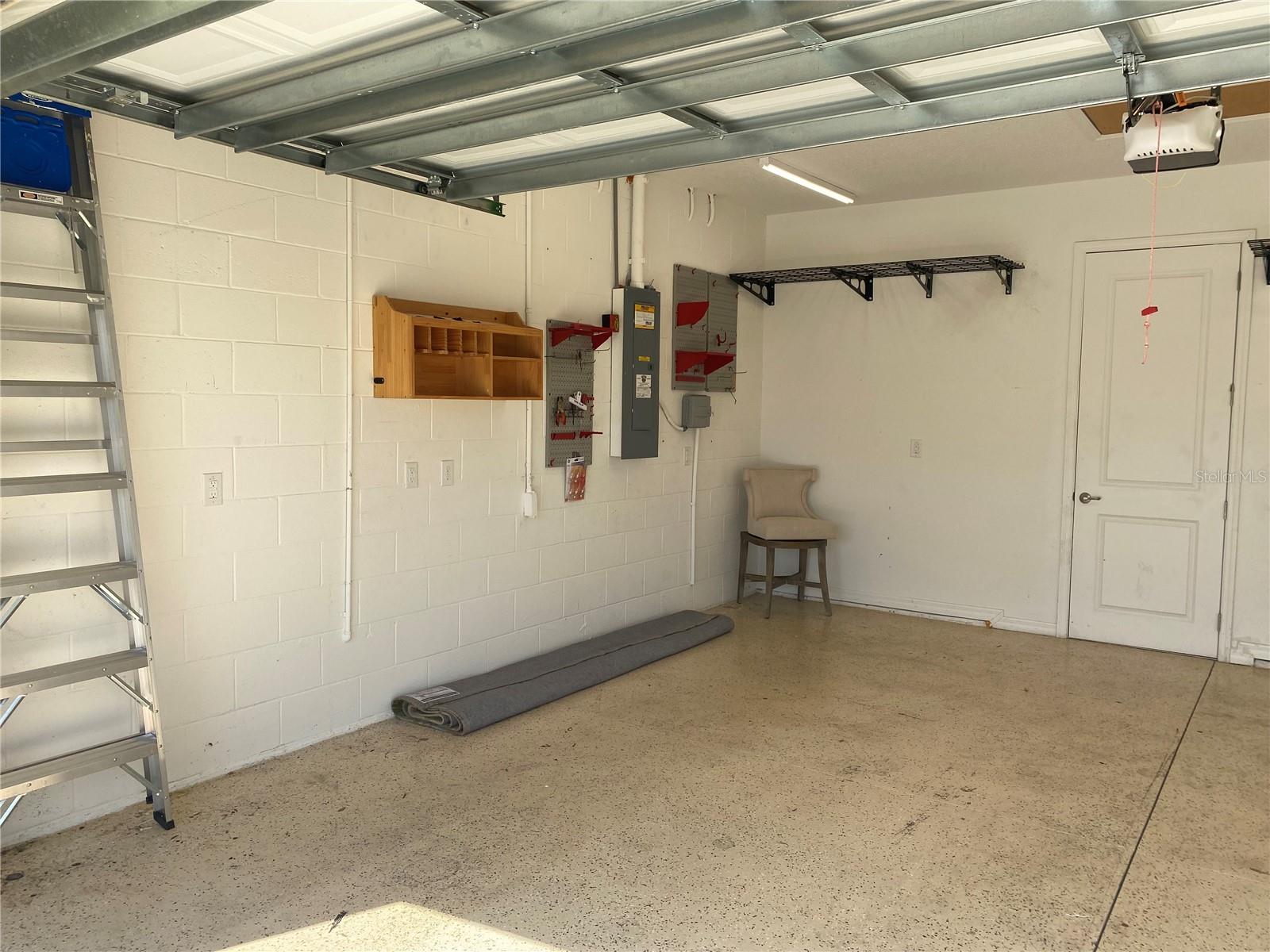 Image 32 of 35 For 9839 99th Loop