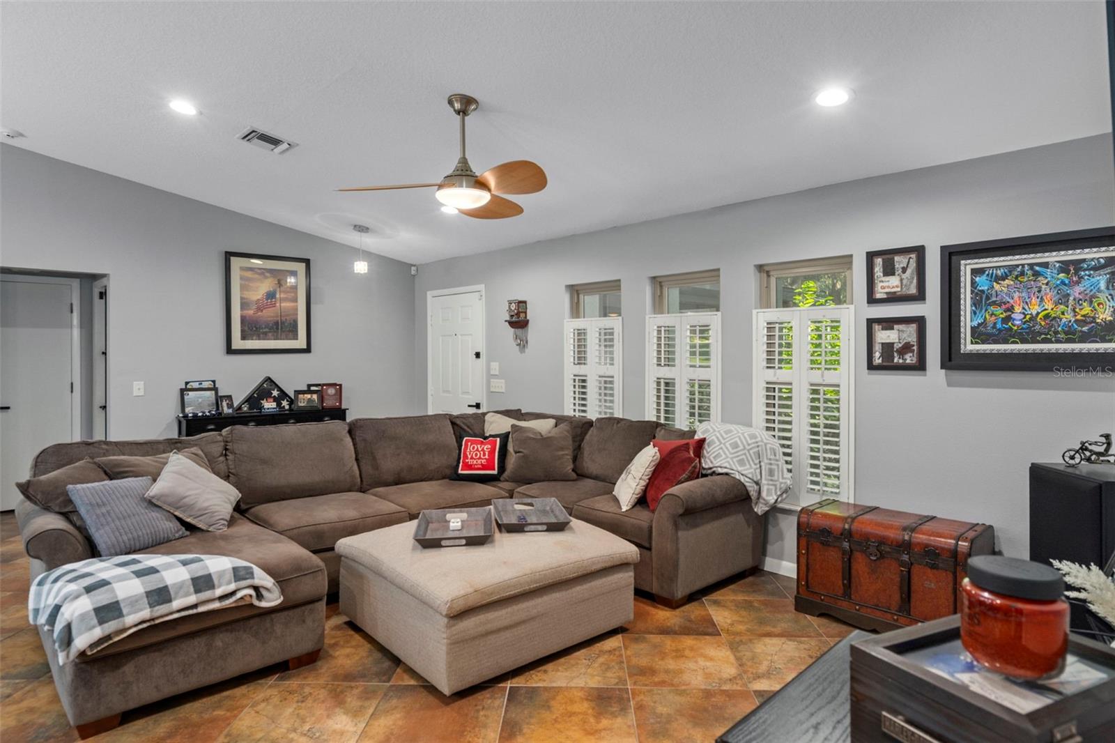 Image 14 of 54 For 9350 Finwood Court