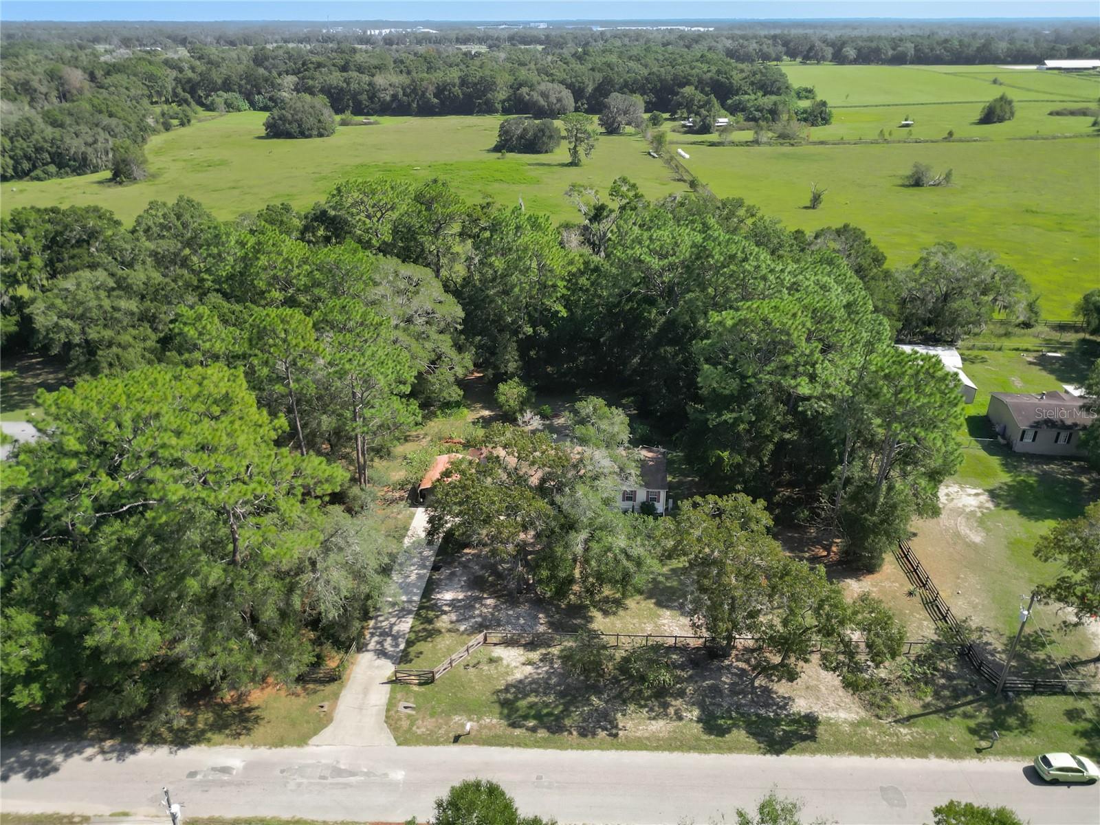 Image 19 of 54 For 1525 105th Terrace