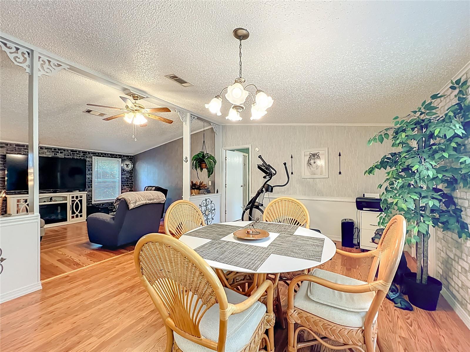 Image 23 of 54 For 1525 105th Terrace