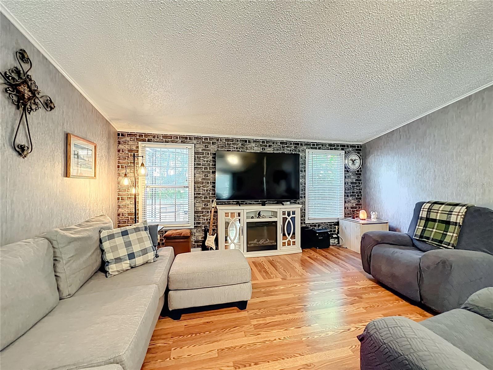 Image 25 of 54 For 1525 105th Terrace