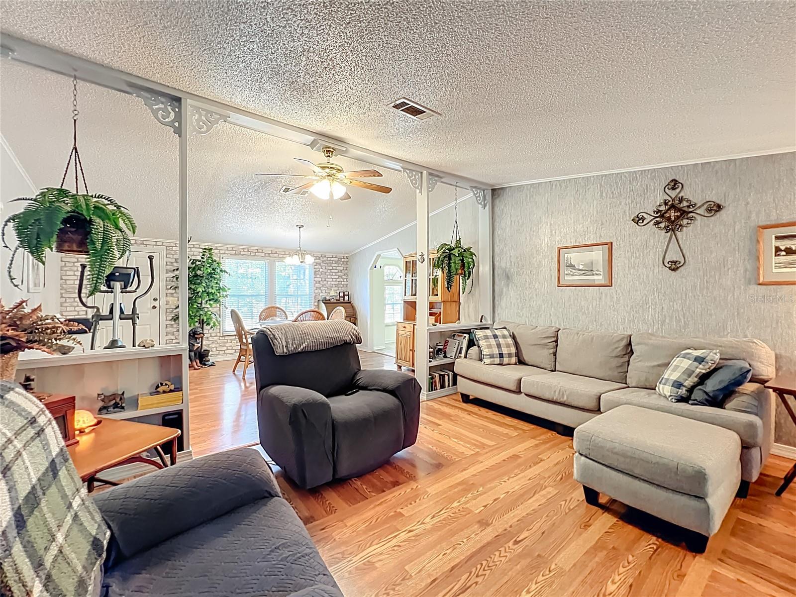 Image 27 of 54 For 1525 105th Terrace