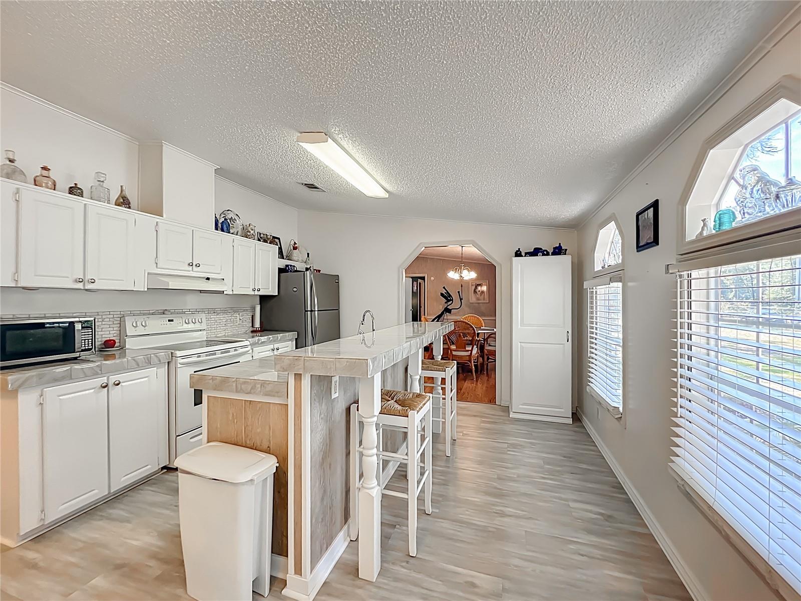 Image 3 of 54 For 1525 105th Terrace