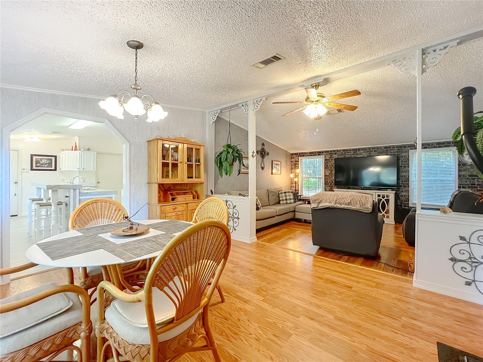 Image 4 of 54 For 1525 105th Terrace