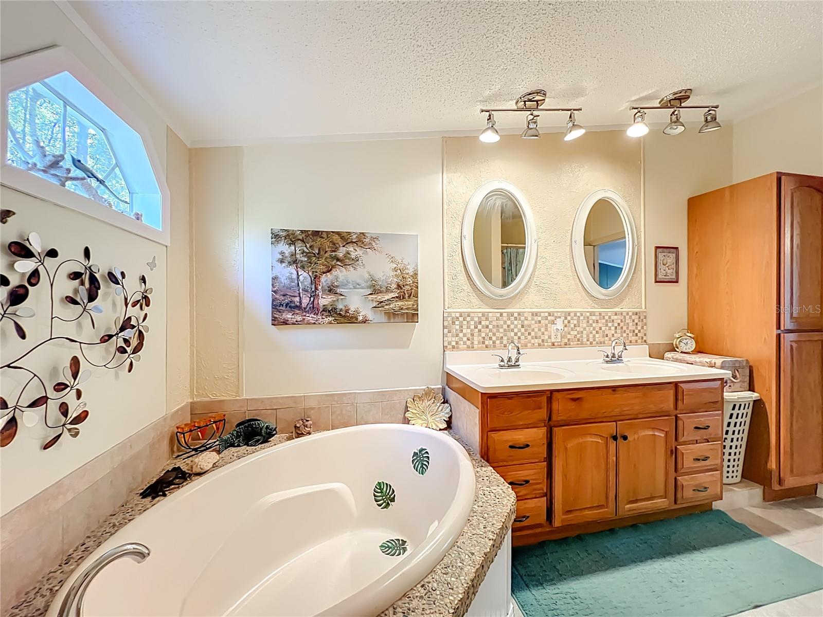 Image 43 of 54 For 1525 105th Terrace