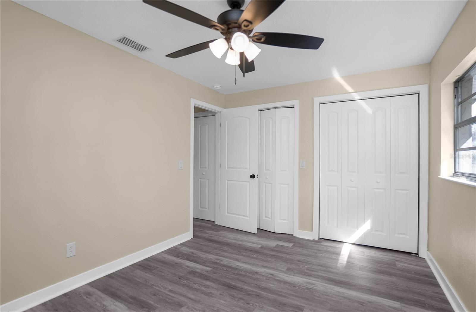 Image 29 of 37 For 3211 Rose Avenue