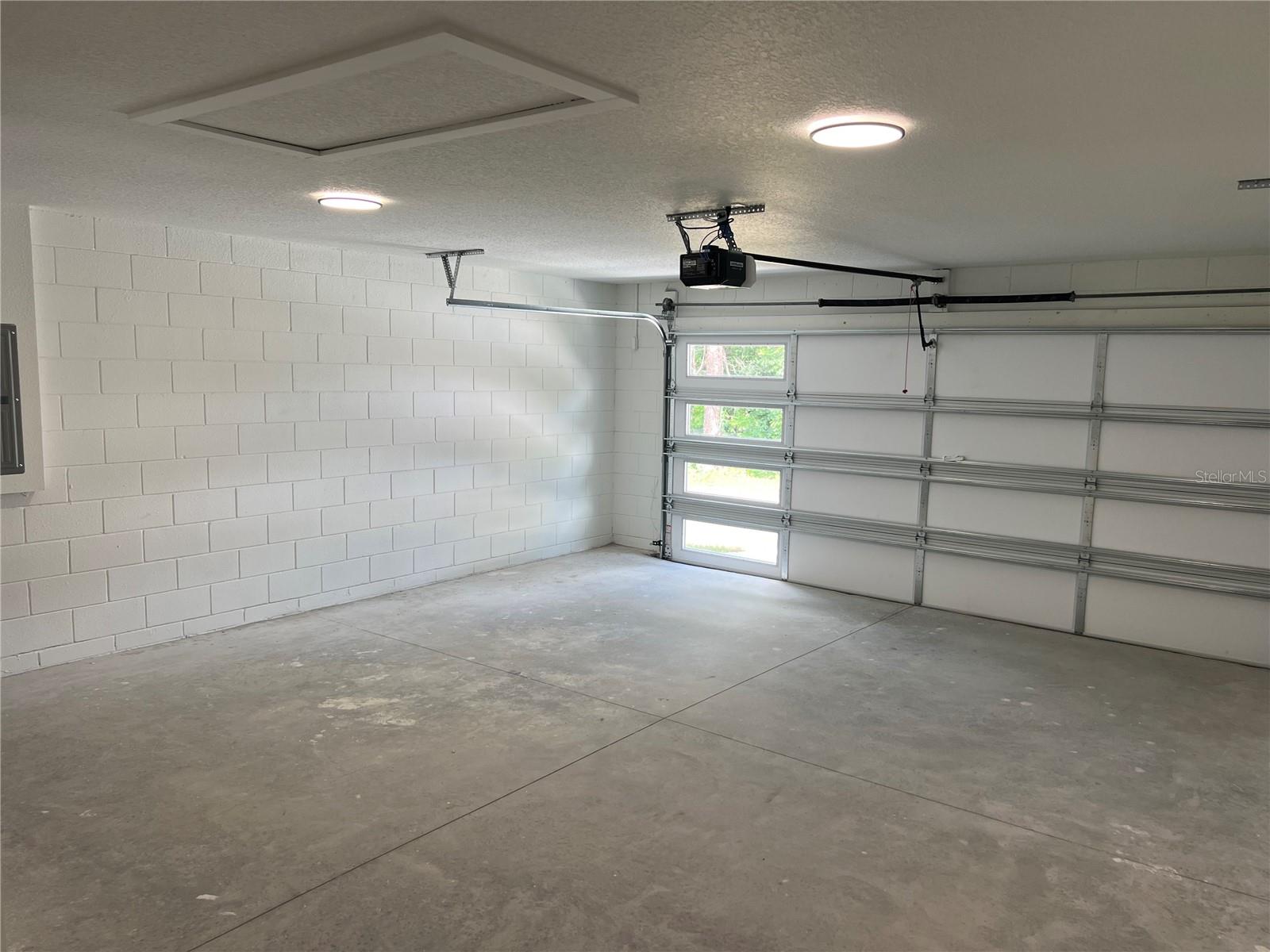 Image 34 of 38 For 184 Se 44th Avenue