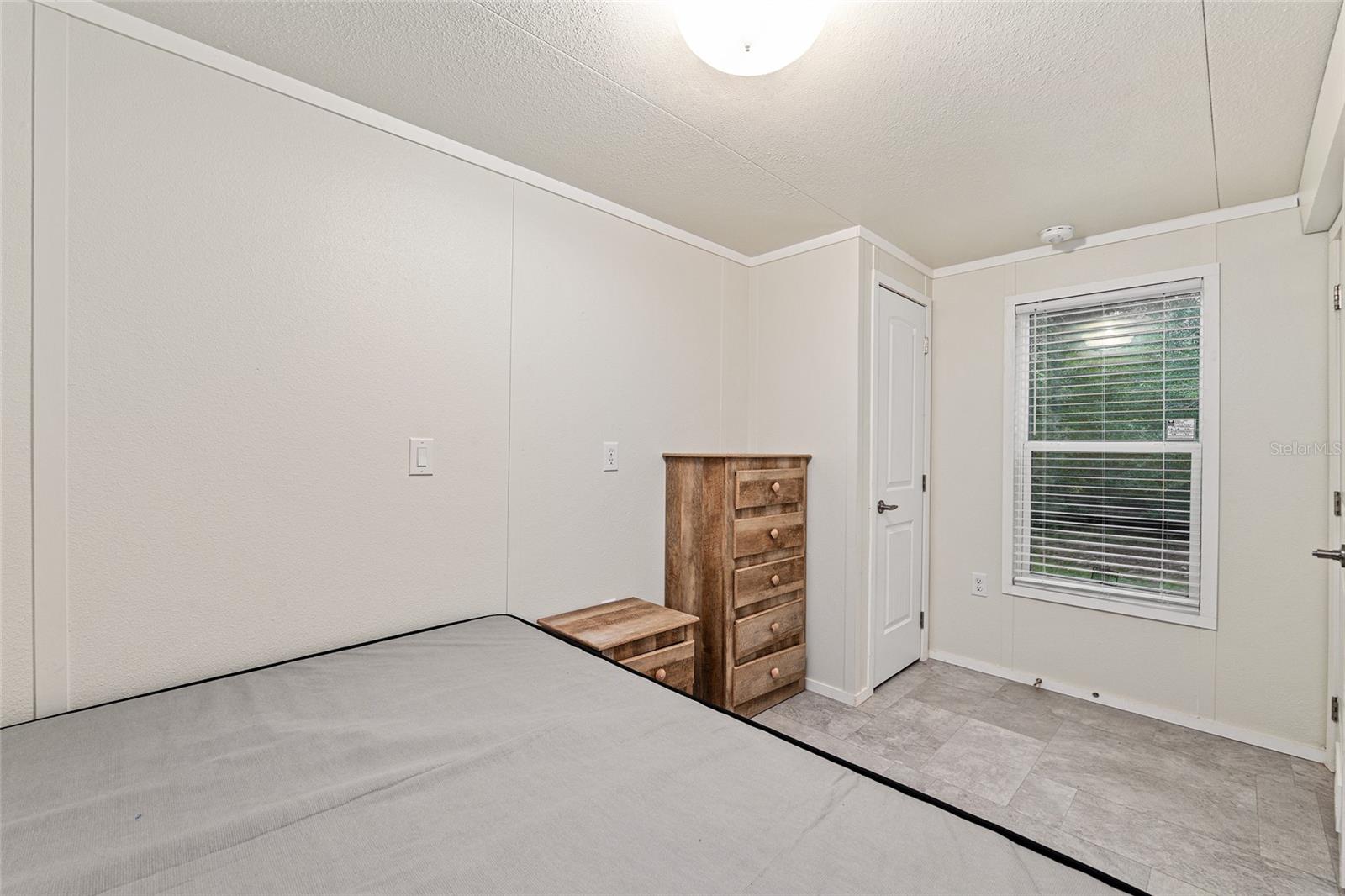 Image 18 of 31 For 14585 149th Lane