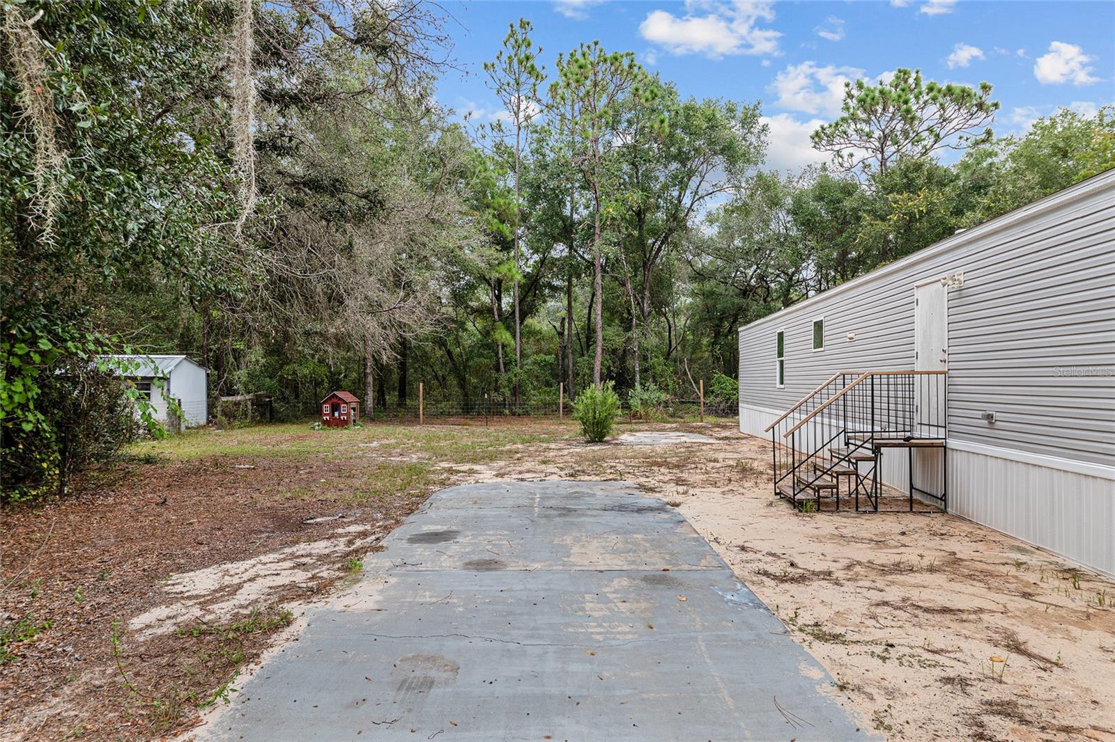 Image 28 of 31 For 14585 149th Lane