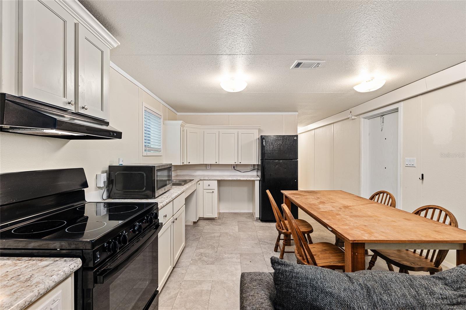 Image 5 of 31 For 14585 149th Lane