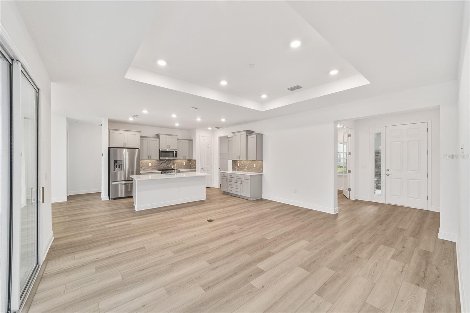 Image 11 of 39 For 10067 106th Circle