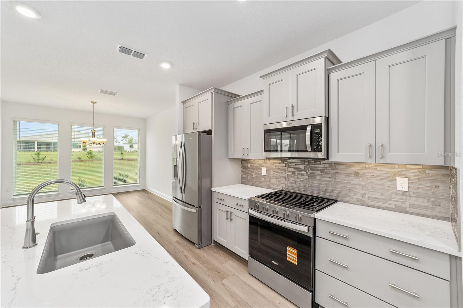 Image 20 of 39 For 10067 106th Circle