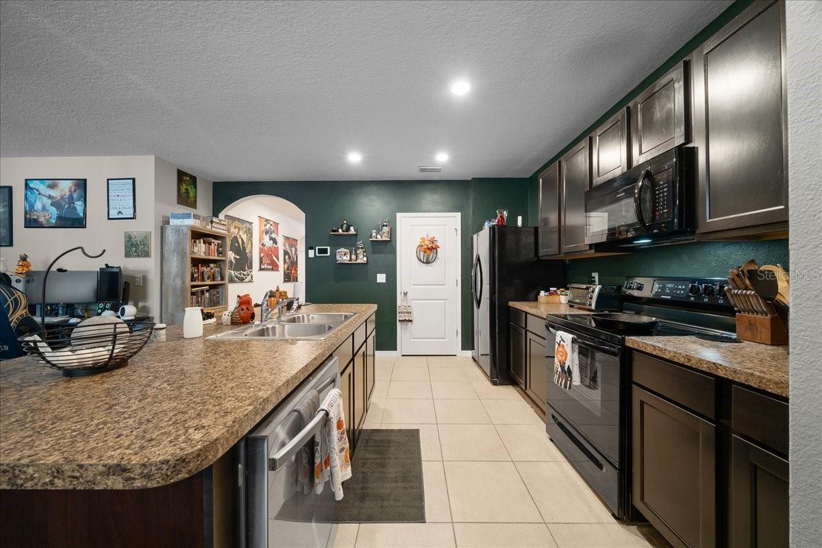 Image 10 of 37 For 9902 37th Terrace