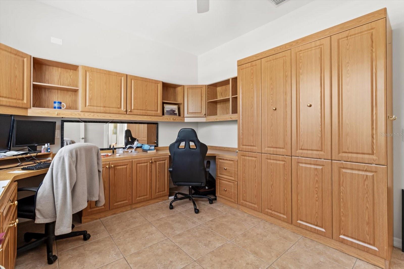 Image 11 of 42 For 3563 Blossom Drive