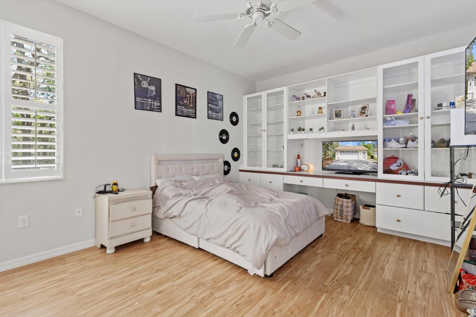 Image 24 of 42 For 3563 Blossom Drive