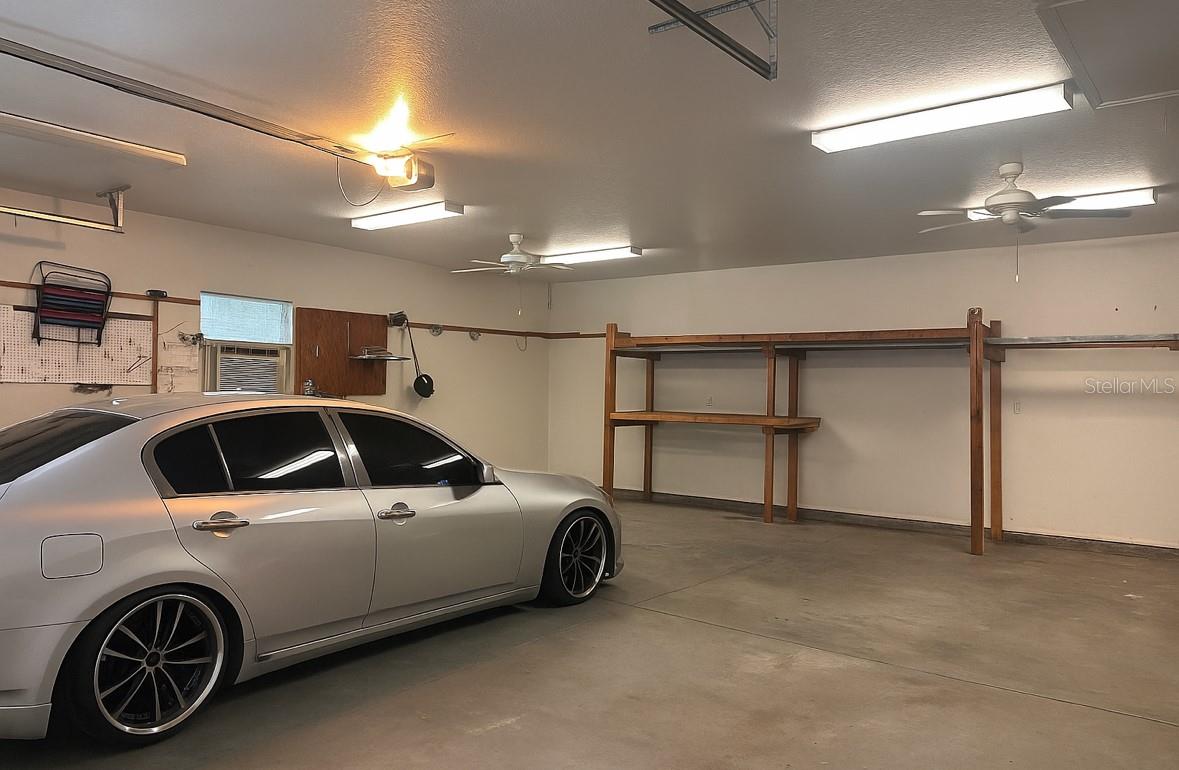 Image 6 of 42 For 3563 Blossom Drive