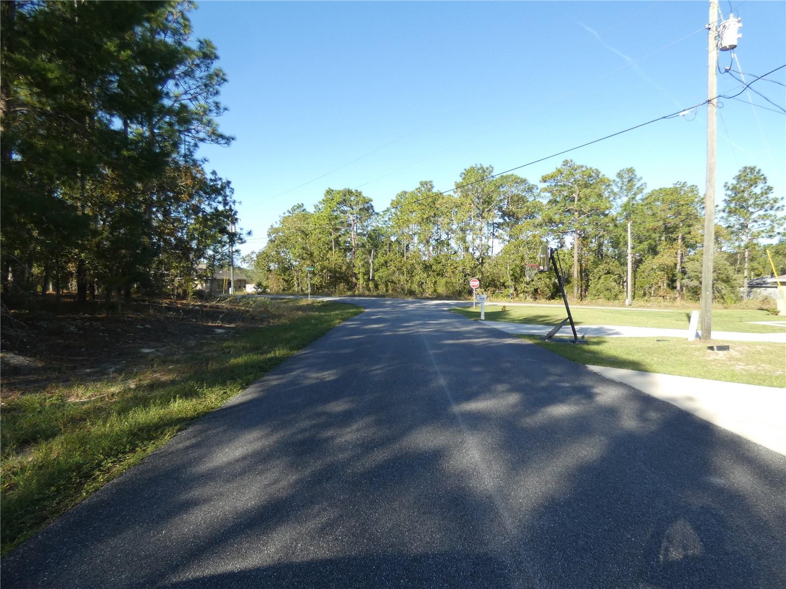 Image 4 of 4 For 7809 Jamaica Drive