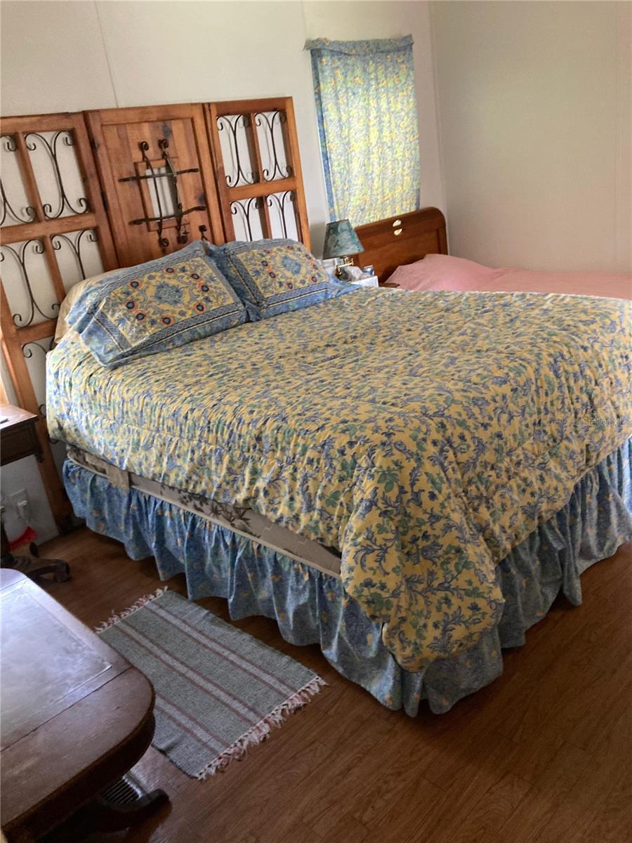 Image 8 of 12 For 7505 137th Avenue