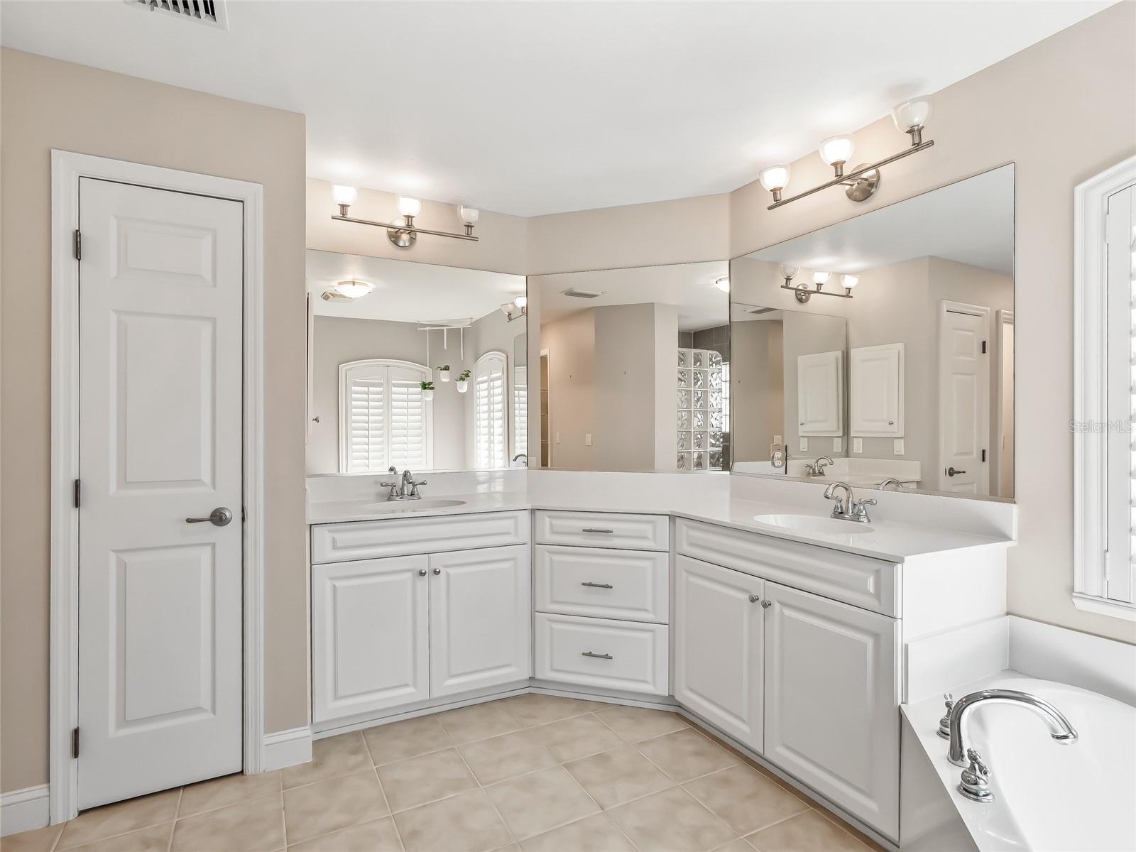 Image 17 of 47 For 6565 12th Street