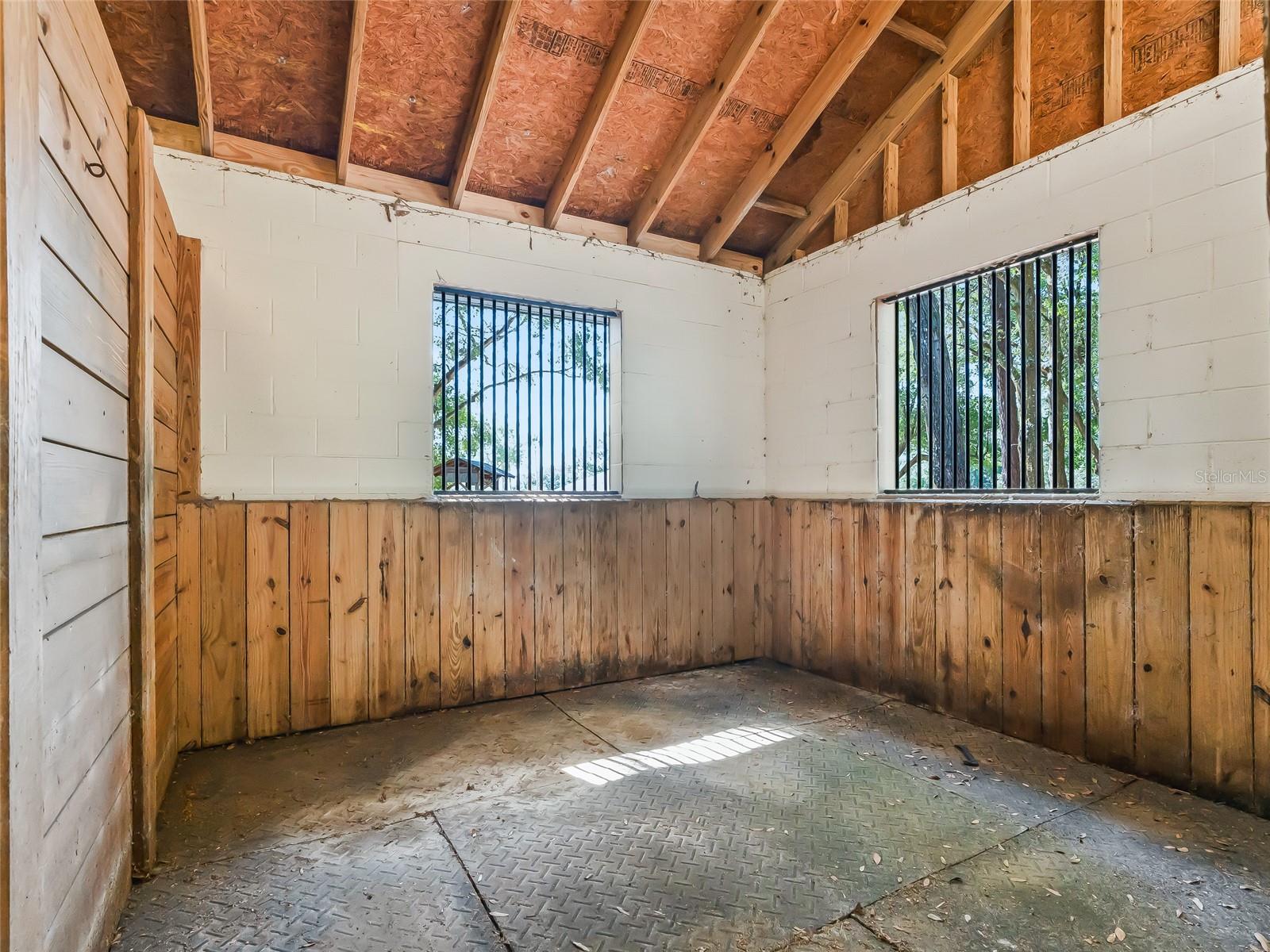 Image 32 of 47 For 6565 12th Street