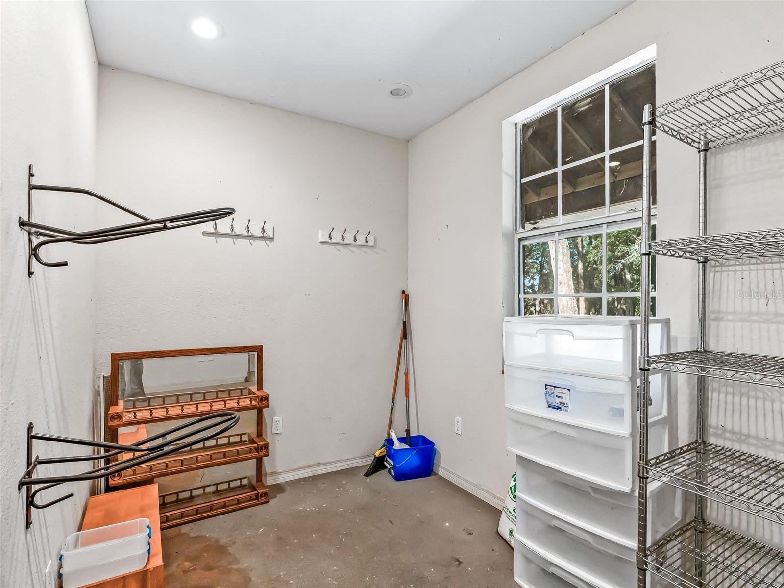 Image 34 of 47 For 6565 12th Street