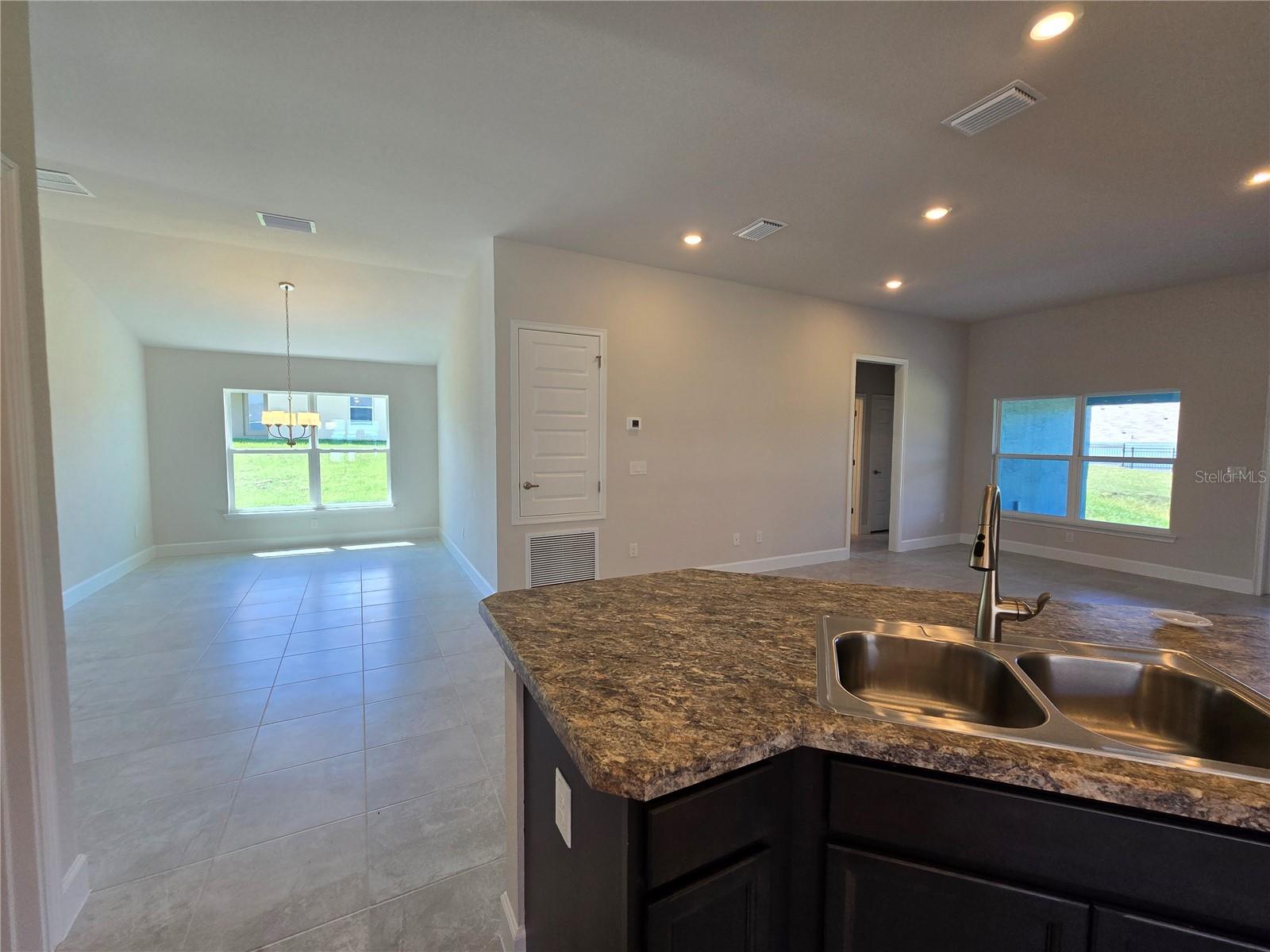 Image 13 of 46 For 439 Twisted Oaks Drive