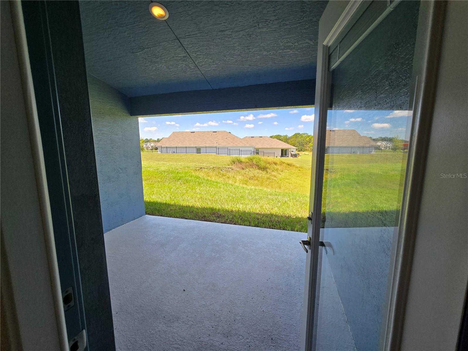 Image 28 of 46 For 439 Twisted Oaks Drive