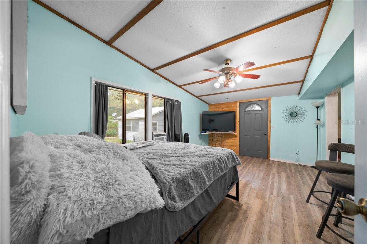 Image 25 of 44 For 454 117th Court