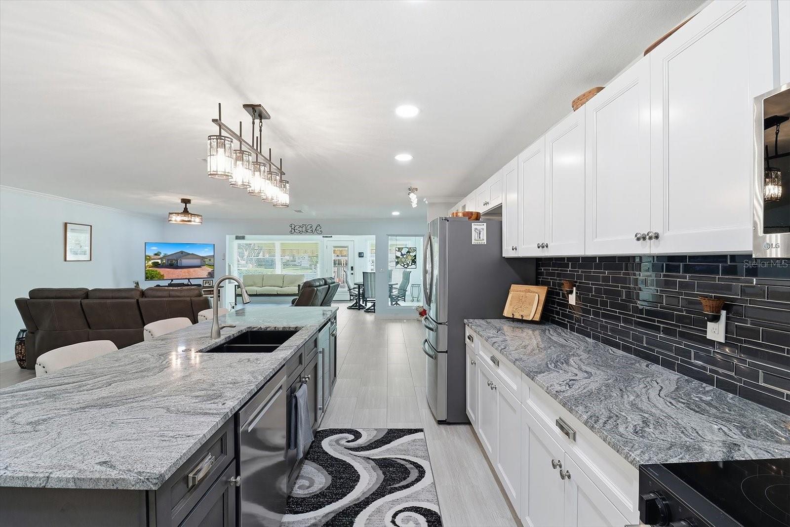 Image 15 of 52 For 4651 Dewey Drive