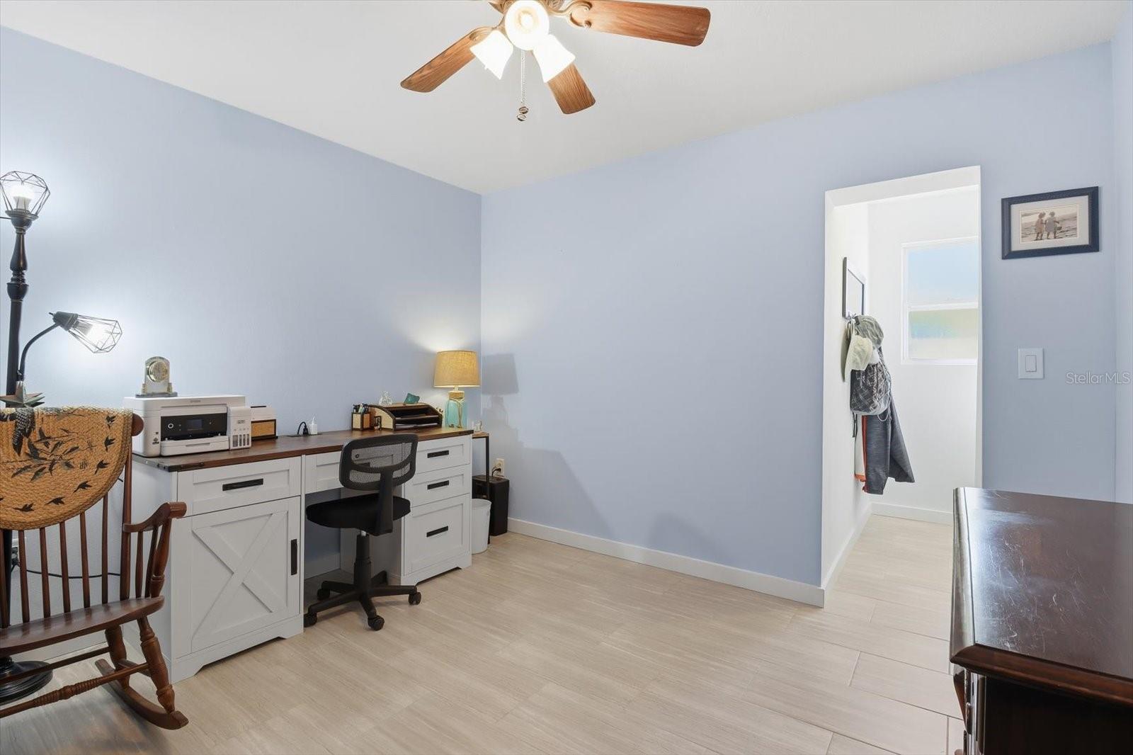 Image 24 of 52 For 4651 Dewey Drive