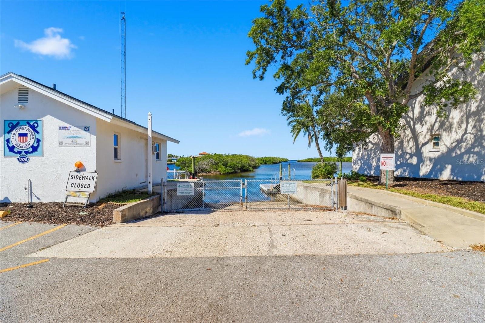 Image 45 of 52 For 4651 Dewey Drive