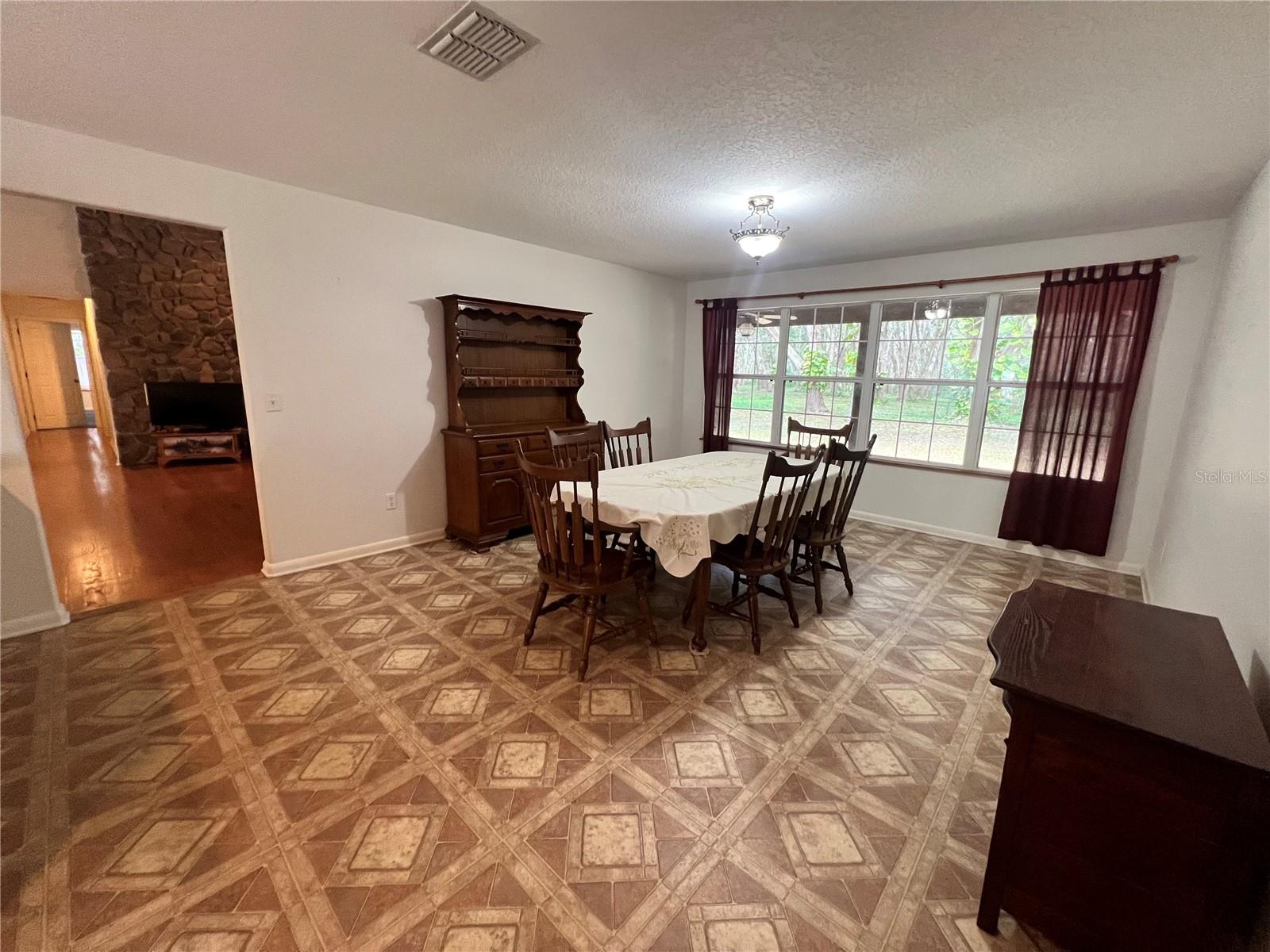 Image 5 of 28 For 14609 155th Street