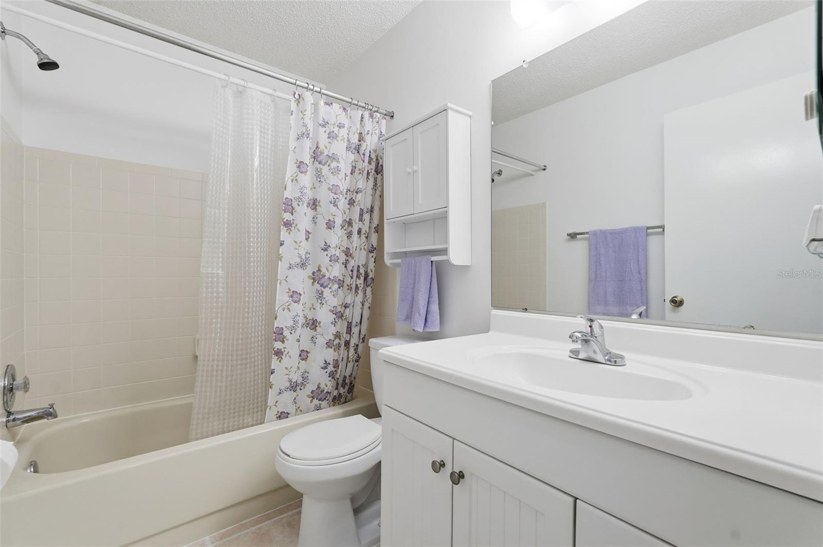 Image 17 of 34 For 12349 Dearborn Drive E