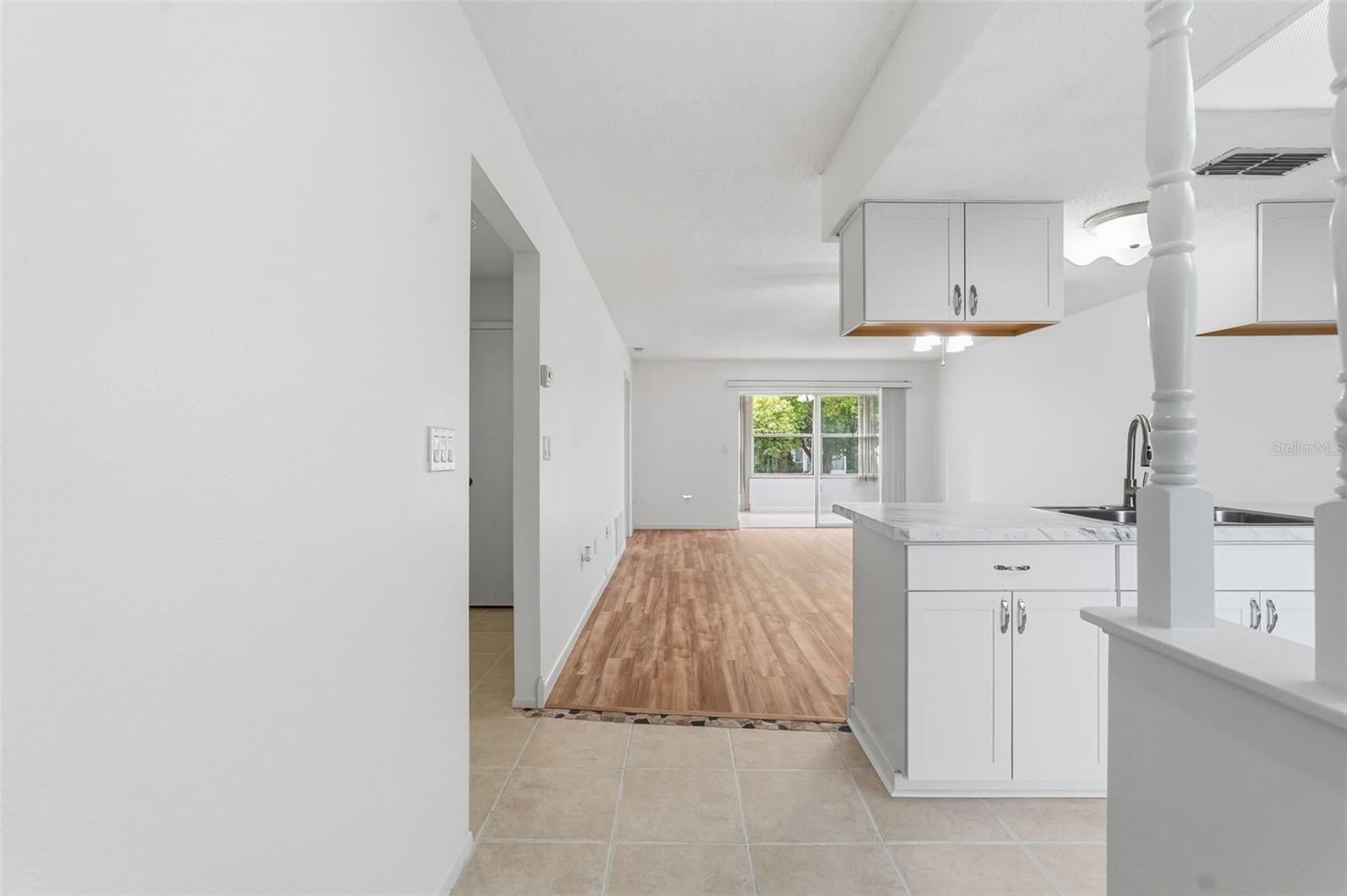 Image 18 of 34 For 12349 Dearborn Drive E