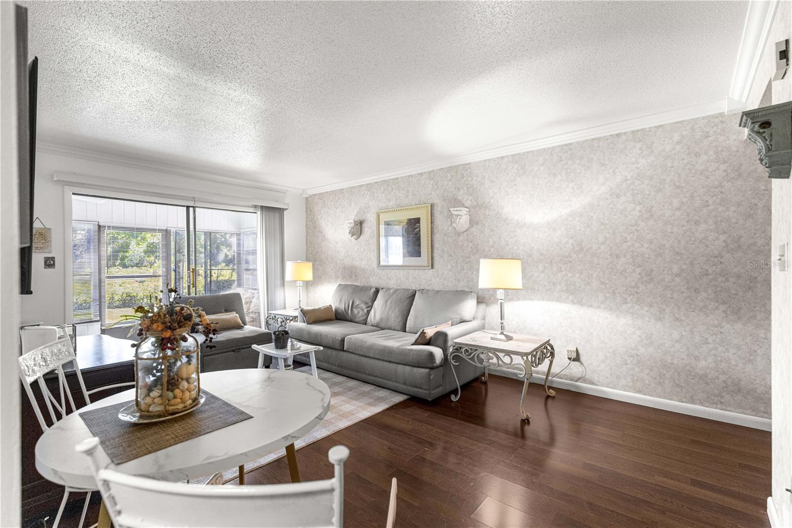 Image 11 of 29 For 638 Midway Drive A