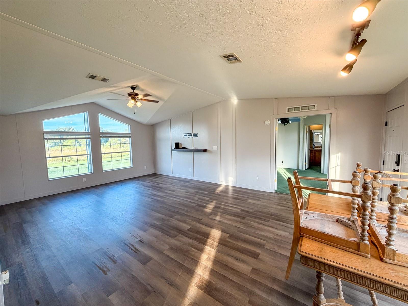 Image 12 of 36 For 16251 161st Court