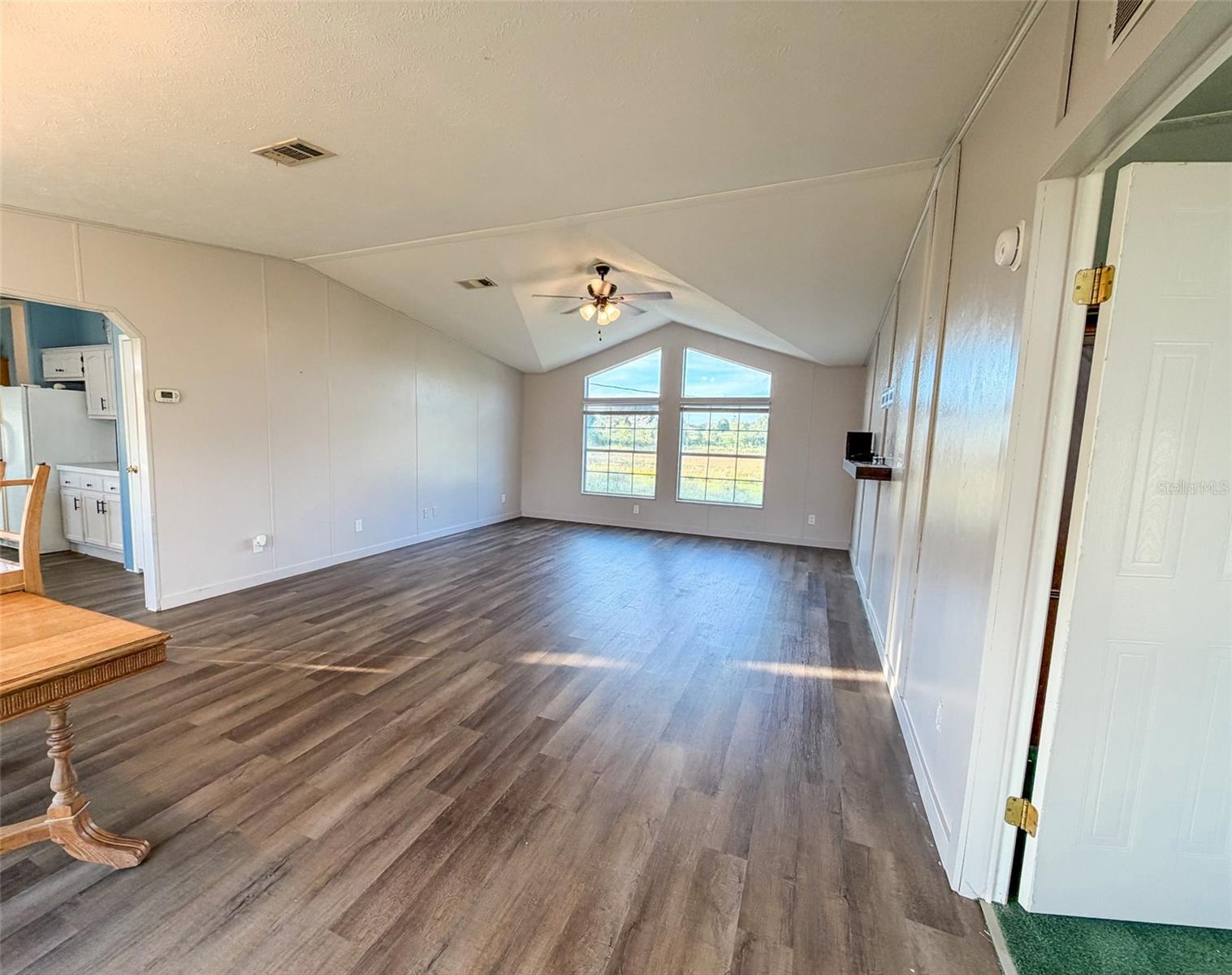 Image 14 of 36 For 16251 161st Court