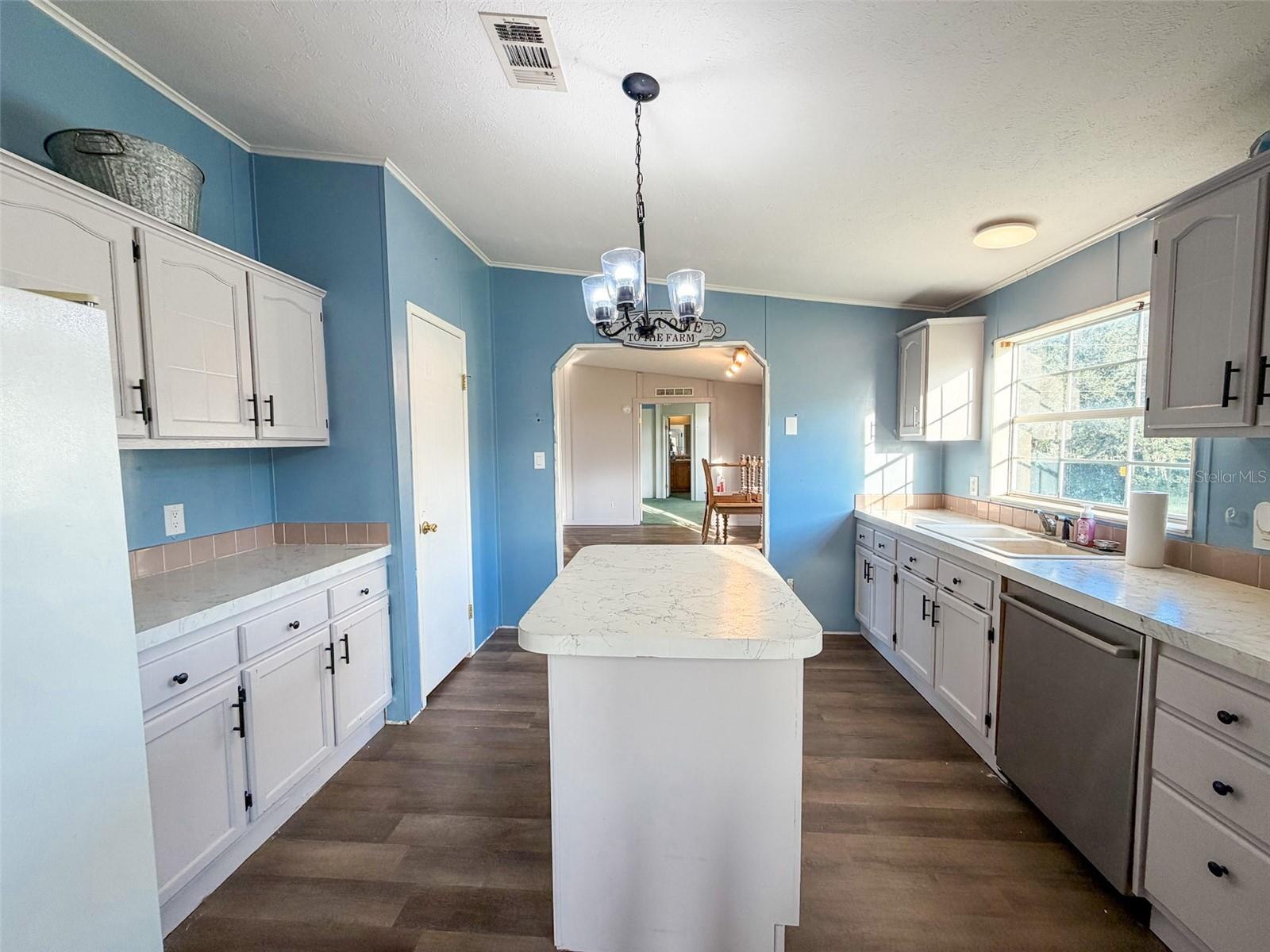 Image 5 of 36 For 16251 161st Court