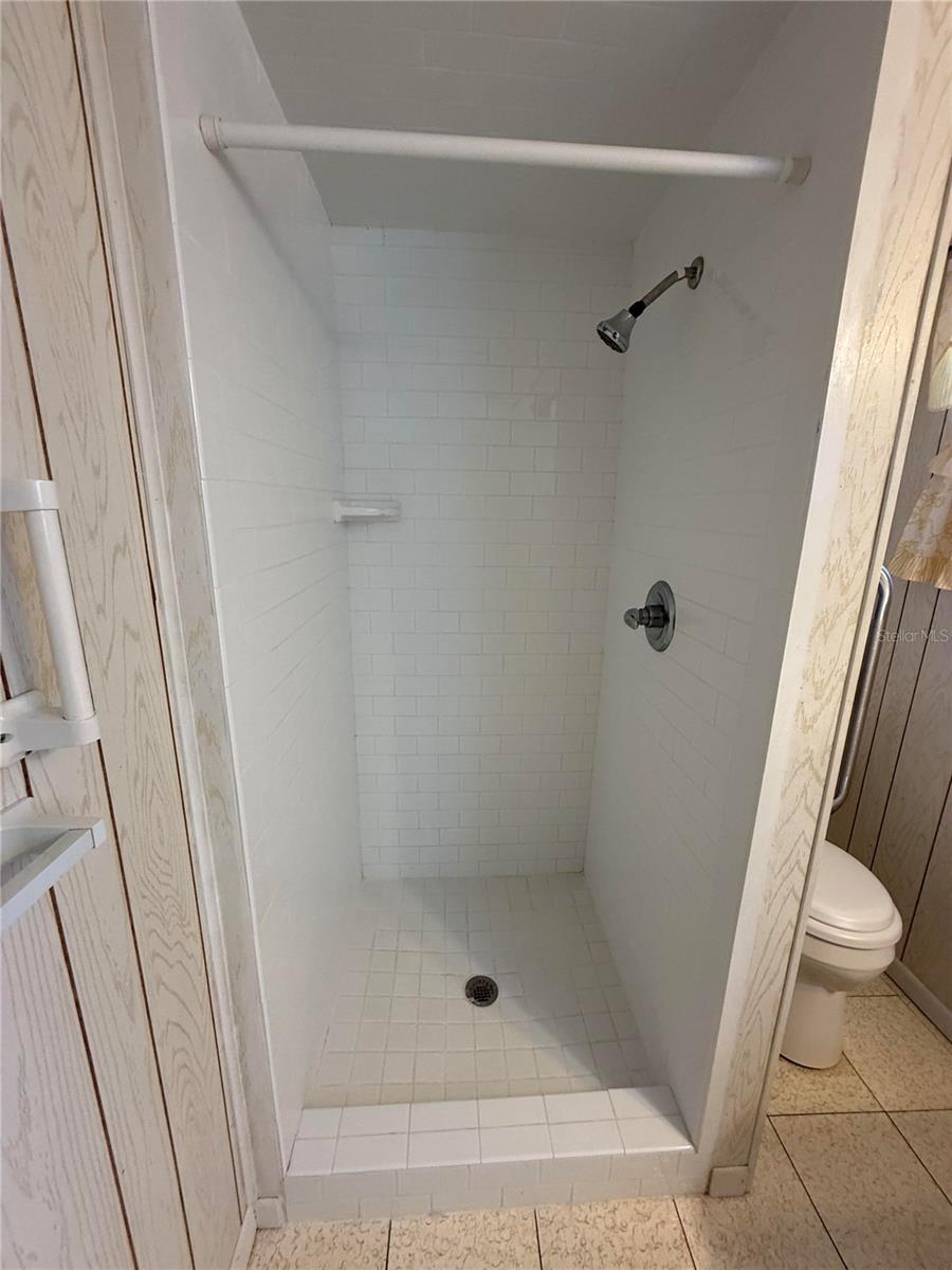 Image 15 of 35 For 17930 135th Avenue