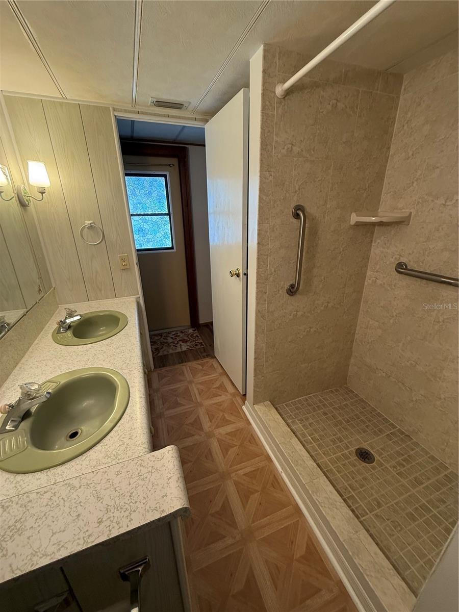 Image 16 of 35 For 17930 135th Avenue