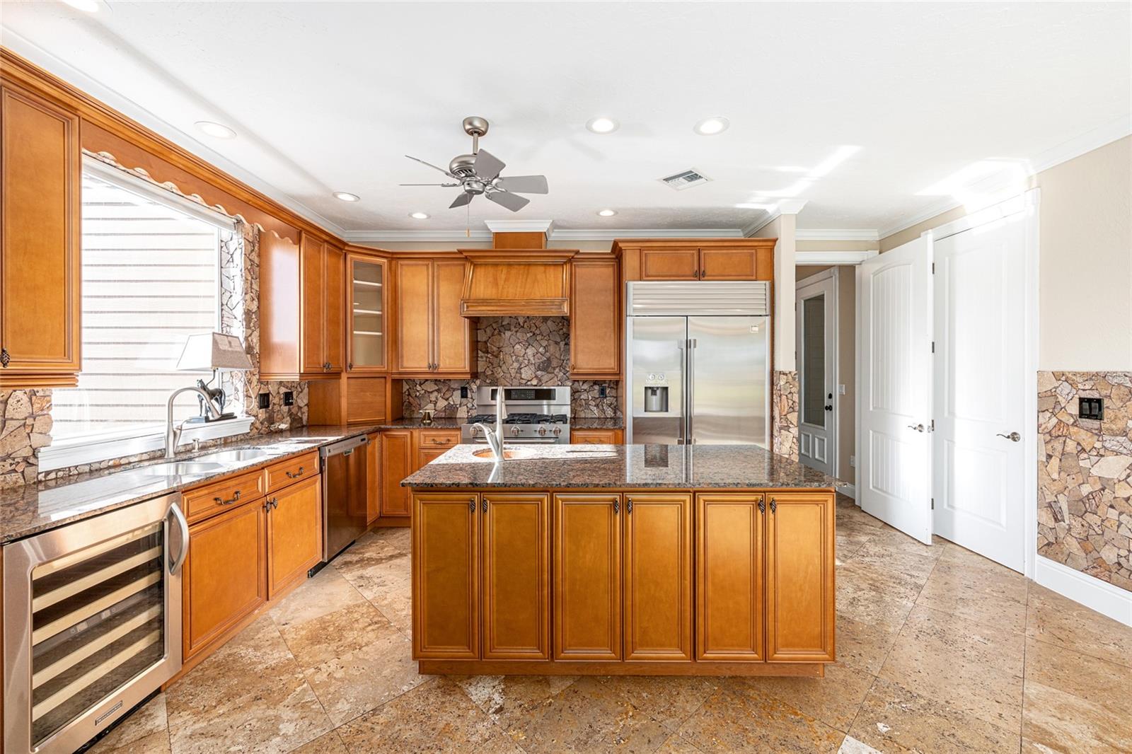 Image 22 of 62 For 997 63rd Court