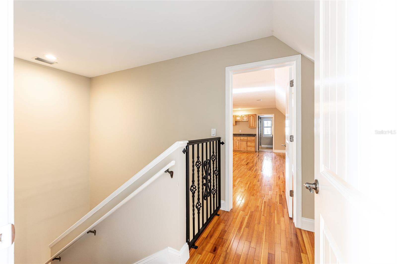 Image 43 of 62 For 997 63rd Court