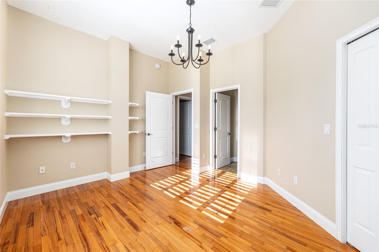 Image 44 of 62 For 997 63rd Court