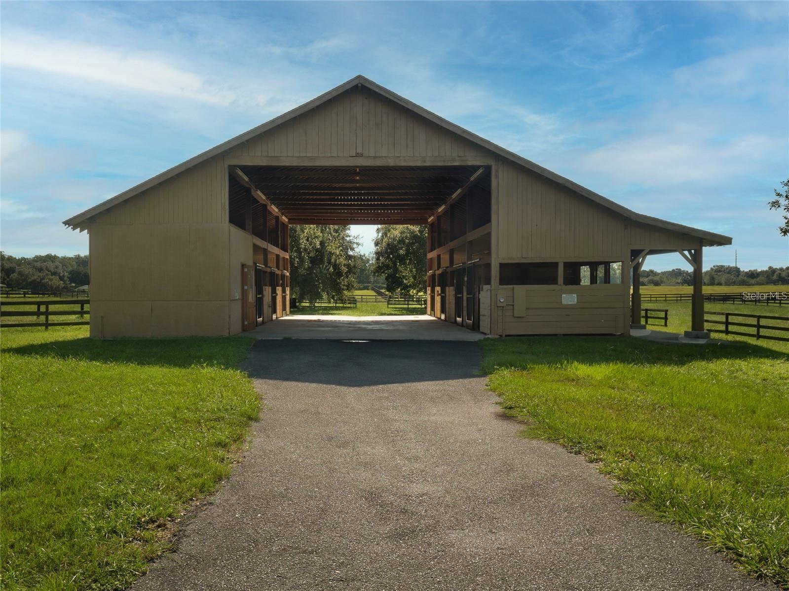 Image 8 of 62 For 997 63rd Court