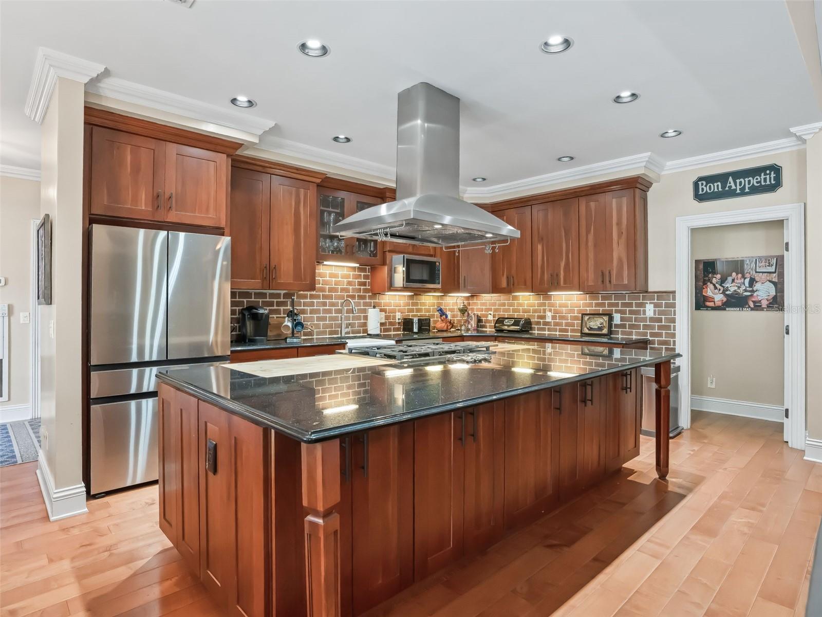 Image 10 of 56 For 10571 8th Lane