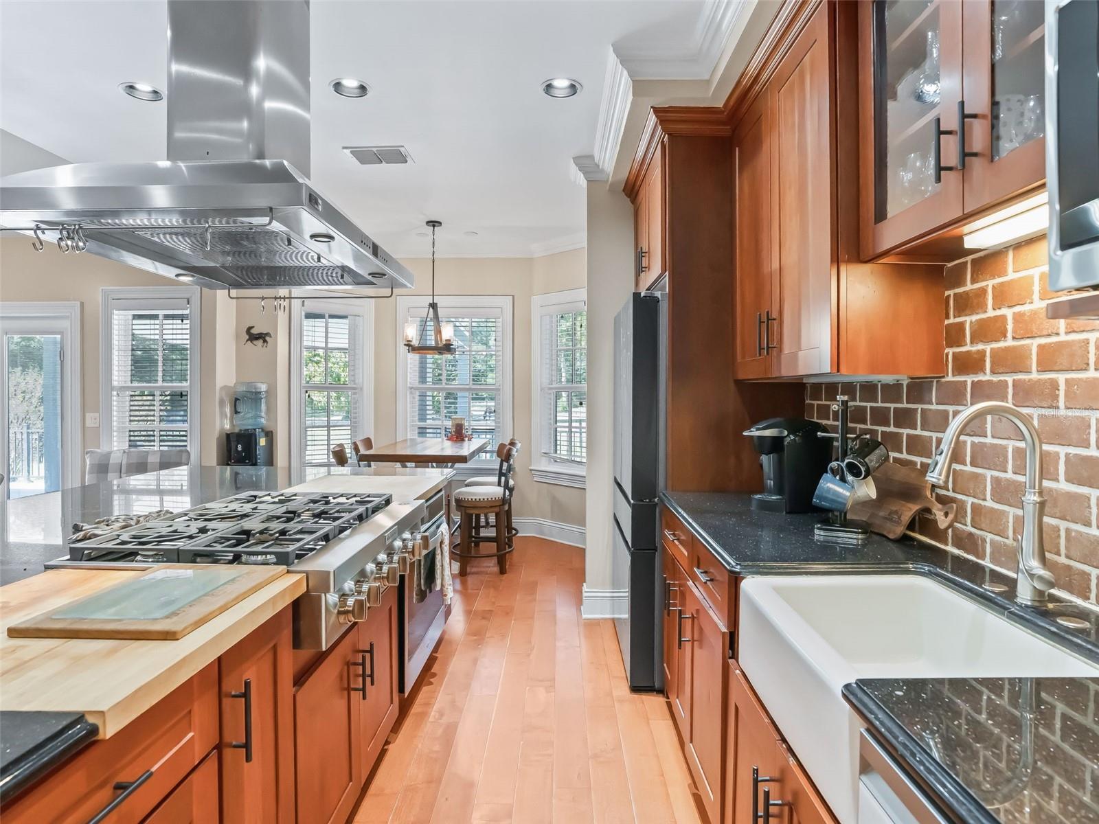 Image 11 of 56 For 10571 8th Lane