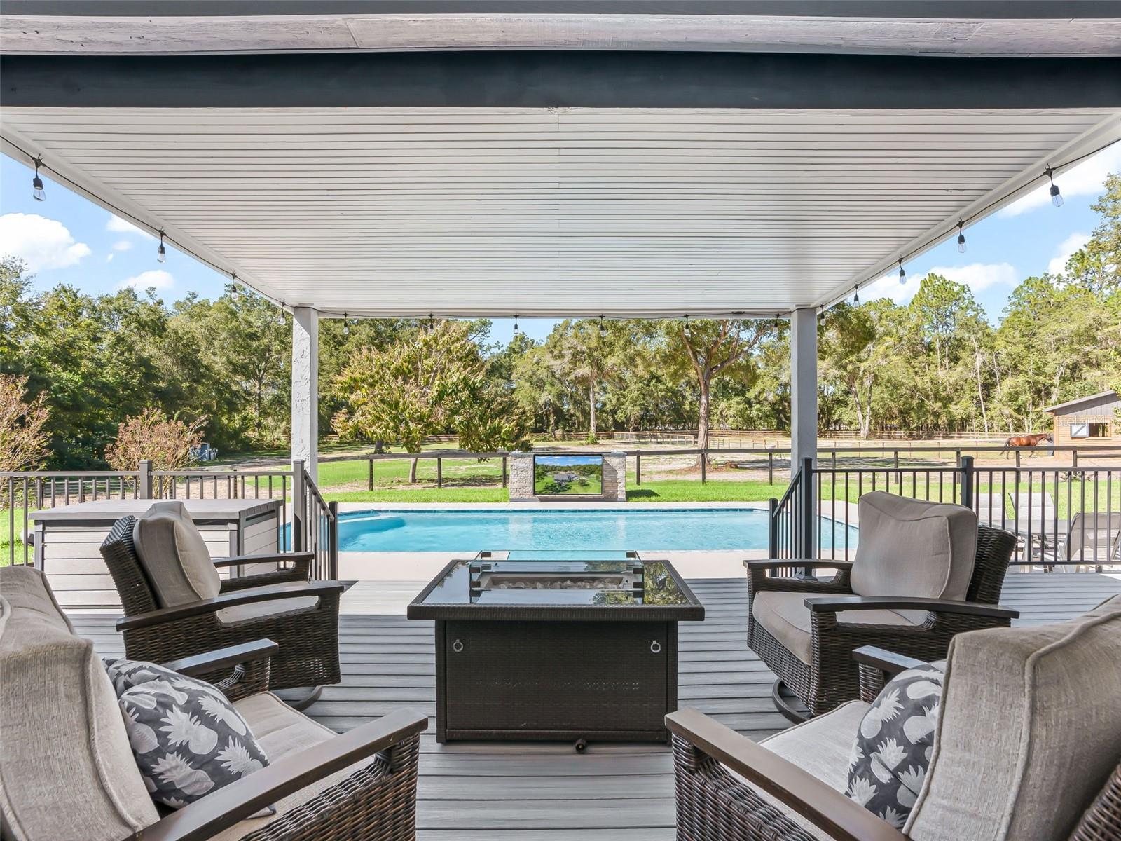 Image 30 of 56 For 10571 8th Lane